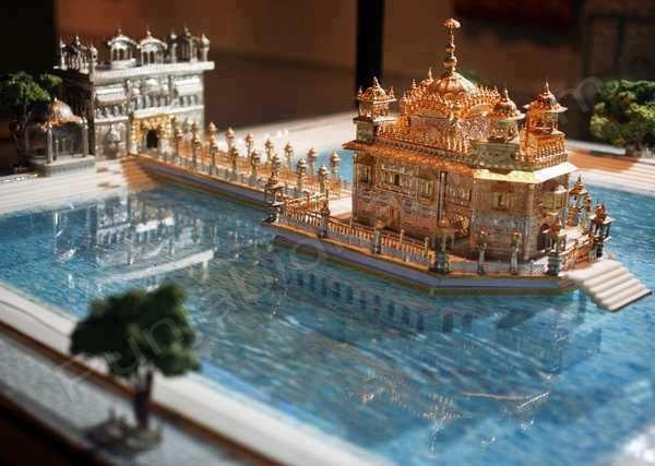 This is New Ctering On DARBAR SAHIB !.jpg (60 KB)